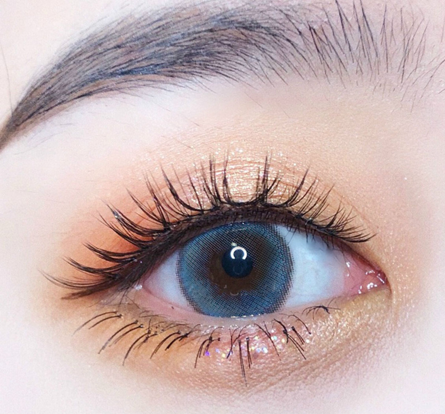 Dorisue V Shape Wispy lash Natural Short false eyelashes 3D Light Weight 4 eyelashes pack E6