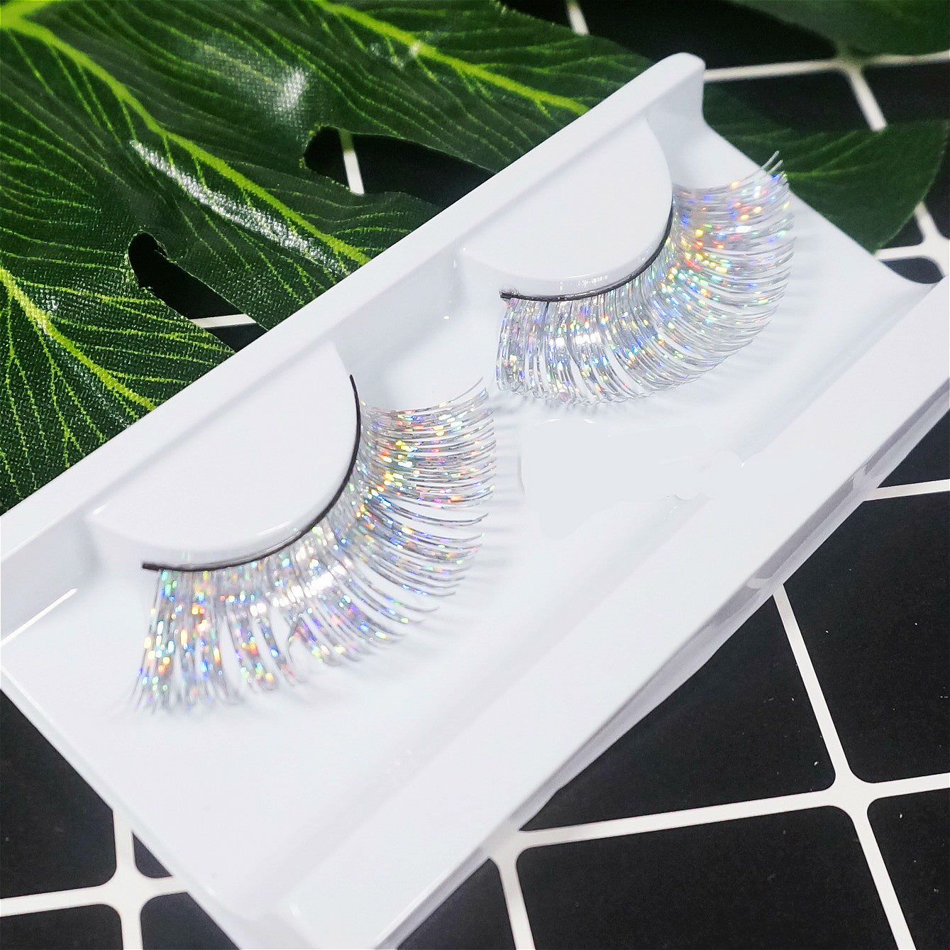 Dorisue Silver eyelashes Princess silver long colorful eyelashes Shiny Long and  silver-white  False Eyelashes Extension for Women Girls Halloween eyelashes silver P24