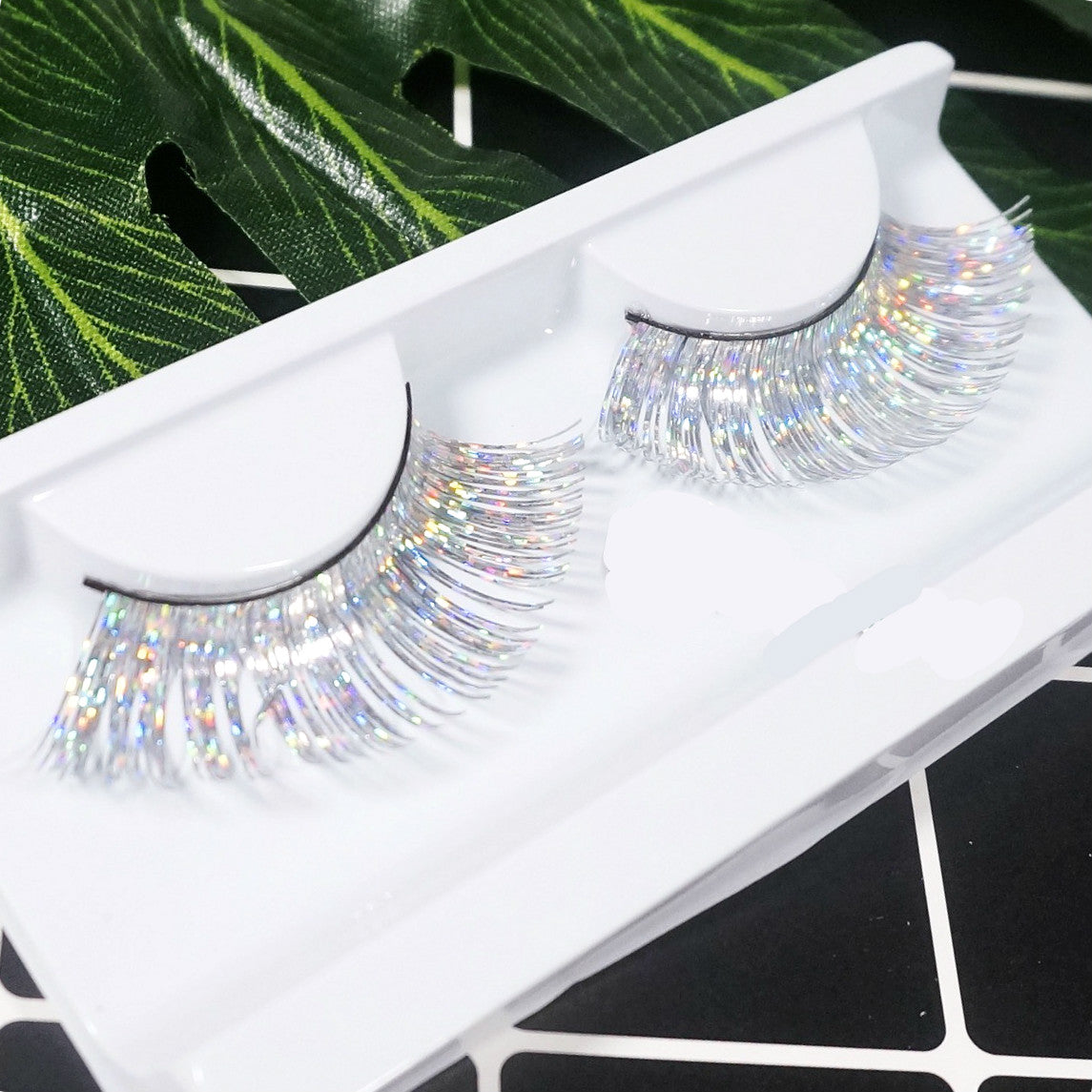 Dorisue Silver eyelashes Princess silver long colorful eyelashes Shiny Long and  silver-white  False Eyelashes Extension for Women Girls Halloween eyelashes silver P24